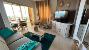 Precioso apartamento en Roses con vistas al mar y garaje
